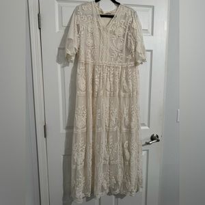 XL Lace Cream Dress